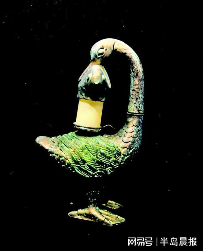 大连藏家打造“冰箱贴博物馆”pg电子中国网站2400枚！(图4)