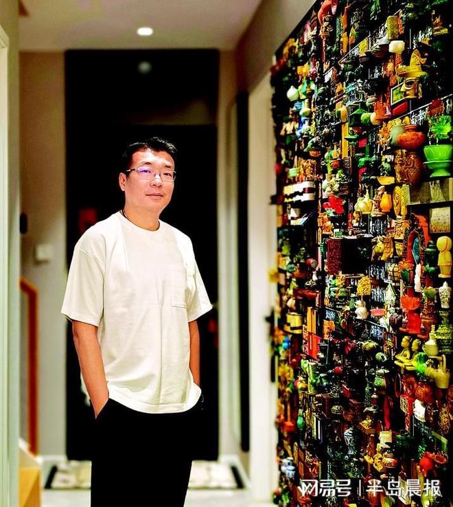 大连藏家打造“冰箱贴博物馆”pg电子中国网站2400枚！(图2)